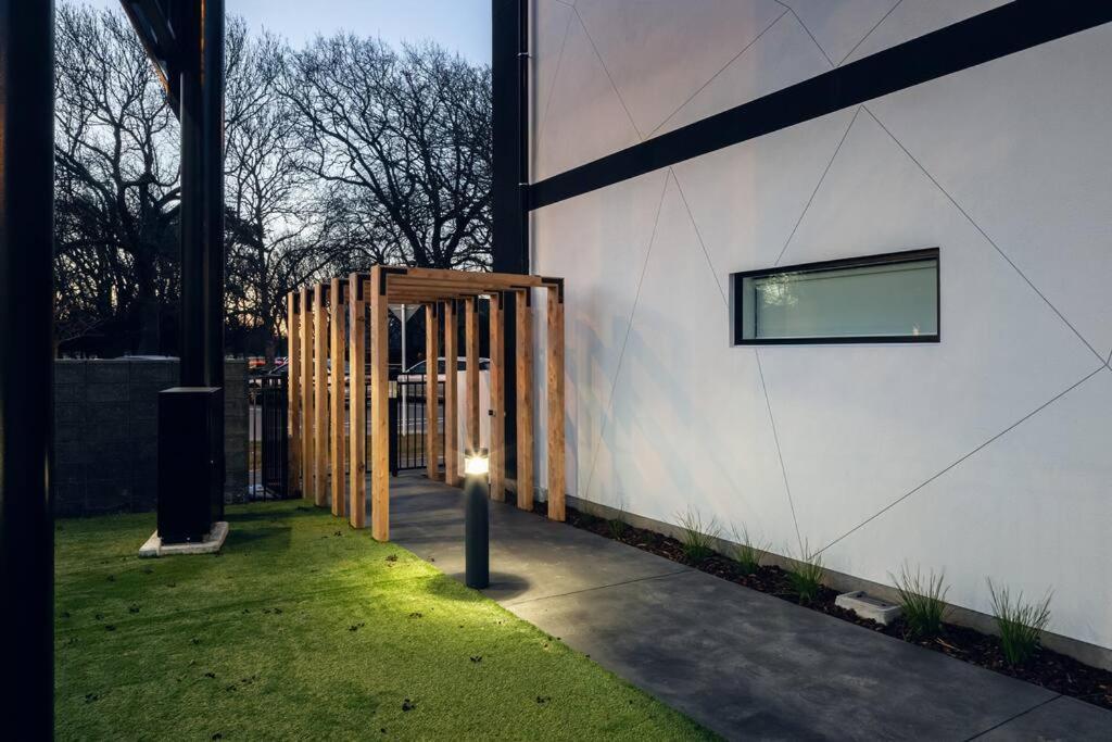 Stellar Central City Apartment - Hagley Park Christchurch Ngoại thất bức ảnh